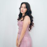 Anggika Bölsterli Instagram - Sctv music awards 🌸 Styled by @wanda_haraa Dressed in @julianto.official Jewelry @noma_id Brushed by @ms_lifa @krisna_endi Captured by @snap.nuel