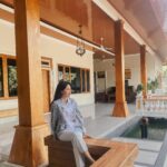Anggika Bölsterli Instagram - Happy Eid Mubarak 🌙 Minal Aidin Walfaizin Mohon Maaf Lahir dan Batin✨