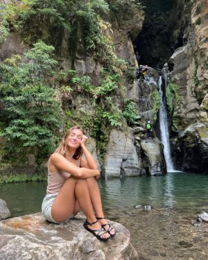 Angie Costa Instagram - Incrível 🦋
