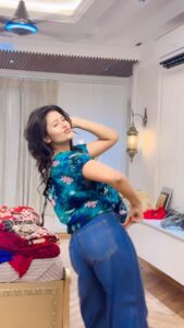 Anjali Arora Instagram - 😅