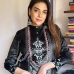 Anjum Fakih Instagram - May this blessed Friday be a farewell to all worries and a gateway to Eid ul Fitr filled with peace and blessings. #AlvidaJumma Mubarak ho 🤲🏼😇❤️ Styled by:- @seam_stress_by_rajludhwani Outfit by:- @stadofashion_official