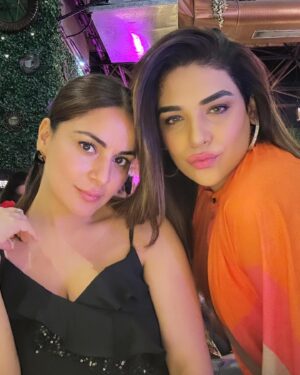 Anjum Fakih Instagram - Arora Sisters!! ❤️❤️ #PreetaKiShrishti