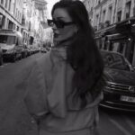 Anna Šulcová Instagram - Anna In Paris💋 podzimní Paříž je nádherná, mám strašnou radost, že jsem se tam mohla znovu podívat a zažít trochu Emily In Paris experience! Byli jste někdy? :) @lorealparis #ledefileloreal #walkyourworth #lorealpfw
