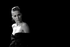 Anna Camp Instagram - #flashbackfriday @thelastmagazine @ryanplett 🤘🏻