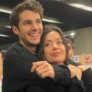 Anna Castillo Instagram - Me he puesto mala en Bilbao pero muy bien acompañada viendo a Estopa llorando ( porque les quiero muchísimo ) y bebiendo agüita 🥹