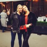 Anna Semenovich Instagram - Дорогая моя Танюша @tatiana_navka Поздравляю тебя с Днем Рождения, я тебе желаю сил и энергии на все твои прекрасные проекты! Ты настоящая трудяга, честный и справедливый руководитель и при этом очень нежная и любящая женщина 🌺 Я поражаюсь, как ты все успеваешь в жизни! Я знаю тебя с детства и была свидетелем твоих многих, жизненных ситуаций, некоторые мы проходили вместе 🙌🏼 Могу сказать только одно-Навка, ты всегда на высоте ❤️ С твоим днем, подруга, будь счастлива 😘🥰❤️ #деньрождения🎂