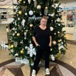 Anna Semenovich Instagram - Как же чудесно после плотного рабочего графика вырваться загород в Ревиталь парк и посвятить время себе любимой!😋 Вы меня завалили вопросами про эту клинику , я вам сейчас все расскажу!! @revital_park - это оздоровительная клиника, где есть огромное количество процедур и разных программ: похудения, омоложения, детокс, антистресс (релакс). Каждый по своему желанию выбирает то, ради чего он приезжает 😜 Я в этот раз выбрала программу «релакс» и «детокс», каждый день я делаю приятные процедуры для моего организма: подводный массаж, ручной массаж, обёртывание, хожу к косметологу, увлажняю своё лицо после концертов на улице и правильно, но при этом очень вкусно питаюсь😉 Результат отличный! За пять дней я сбросила 2 кг! Мое тело подтянулось, а кожа на лице стала увлажнённой и напитанной! Я наконец выспалась и расслабилась 🙏🏼 Теперь, я такая счастливая возвращаюсь в Москву и очень скоро улечу на море, а куда, расскажу вам позже 😜 #аниныистории #здоровье