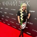 Anna Semenovich Instagram - Вчера прошло такое классное мероприятие на @zvuk_on_air 🔥 Зарелизила новую песню «Гладиолусы», встретила друзей, пообщалась с прессой и круто провела время🥰🥰🥰 Всем любви!❤️ #аниныистории #гладиолусы