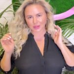 Anna Semenovich Instagram – Делюсь с Вами секретом 🤭
Наращивание – это прекрасный подход, чтобы не портить свои волосы🔥
От всей души хочу поблагодарить любимый салон @dajmur_studio за мои густые, длинные и красивые волосы! ❤️

Девочки работают с клиентами по всему миру 😜🔥
А ещё совсем скоро студия выезжает на очередной выезд в Дубай и привезёт с собой роскошные волосы и топовые техники наращивания! 

Любимые, кто хочет сменить имидж, все приходите в @dajmur_studio @andrianova_beauty за красивыми волосами 😉
#аниныистории