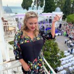 Anna Semenovich Instagram - Солнечная Абхазия встречает нас улыбками, чистым морем и жарой ☀️🥰 Как же здесь красиво! Потрясающая природа, улыбчивые люди, всех жителей Сухума поздравляю с Днём Города❤️ Желаю всем процветания, радости и любви🙏🏻 Вчера очень хотели выступить для вас, но проливной дождь нам помешал, очень жаль, но мы обязательно вернёмся и поздравим своими песнями❤️❤️❤️ Всем отличного настроения и хорошего дня 🥰🥰🥰 #аниныистории Все подробности у меня в сторис 😜