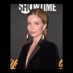 Annabelle Wallis Instagram - Thank you for having me @showtime @shoyellowjackets @giorgioarmani @cartier Make up and hair by moi in the car x