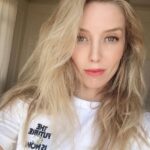 Annabelle Wallis Instagram - The wonderful people at @savethechildren have teamed up with great @poppydelevingne and @alexachungstagram . Together they have designed this T-shirt that you can buy ( LINK IN BIO) to support the campaign!! #thefutureisnow .Children our our future. We have all watched with great pride as they march in the streets for change. Let’s empower them, and those less fortunate to create a better future. Let’s do our bit to give them a chance, an opportunity to speak up, to direct change and lead them to greatness. #StopTheWarOnChildren @savechildrenuk Every child, no matter where they’re from in the world, deserves to be protected.