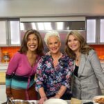 Anne Burrell Instagram – Gooooooood morning all you lovely people!!! I’m cooking and chatting with @hodakotb and @jennabhager this morning on @hodaandjenna Check us out! And have a great day!!@todayshow @todayfood #ilovewhatido #luckygirl