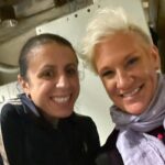 Anne Burrell Instagram - A STELLAR night @thegarden last night cheering on MY @nyrangers to another big FAT “W” thanks to @jimmyvesey26 !!! Thanks for the great pics @mfarsi!! @itsmetherealtc @sebastiancomedy @dominic.sessa #luckygirl #ilovewhatido
