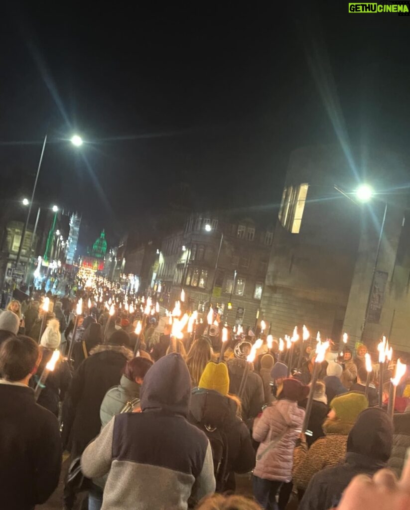 Anne Burrell Instagram - #theclaxtons hit Edinburgh for the Torchlight Procession!!!! Sooooo great meeting up with @sheena_mcg !!! #hogmanay #luckygirl #ilovewhatido #edinburgh