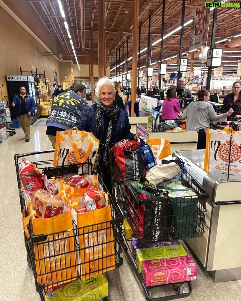 Anne Burrell Instagram - Christmas is officially underway!!! Our “big shop” @wegmans is done!!! Phew!!! Turkey goes in the brine tomorrow!!! #christmas #ilovewhatido #luckygirl