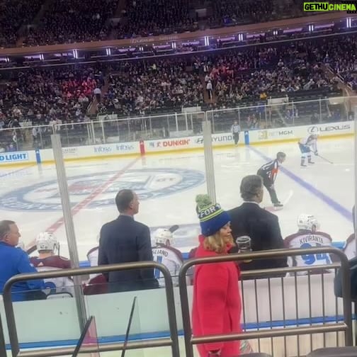 Anne Burrell Instagram - At @nyrangers with my boobah @chefanneburrell at @thegarden #nyc #sports #thebest #hockey #nyrangers #chef #foodie #lovelanguage