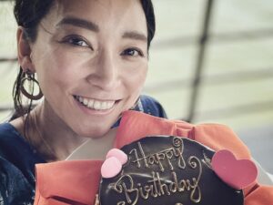 Anne Watanabe Thumbnail - 71.5K Likes - Most Liked Instagram Photos