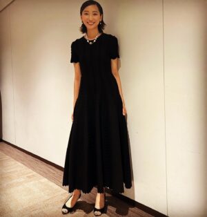 Anne Watanabe Thumbnail - 55.9K Likes - Most Liked Instagram Photos