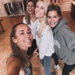 Annemarie Carpendale Instagram - wishing U an Om-kinda day 🪐🤌🏾💫 🧘🏽‍♀️
