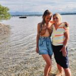 Annemarie Carpendale Instagram - Mom 🫶🏽🩷❤️🧡💘 #tagamsee #abouttoday #liebe #dankbar #ohneende #tothemoonandback #annieway #anniehow #today #campingambach 🌅⛺️✨🪐