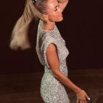 Annemarie Carpendale Instagram - saturday night glam bam✨🪐💥💫🔥🪩⚡️ @masked.singer.germany 🫶🏽 #funweekend #workandplay #aboutyesterday #dancelikenooneiswatching #annieway #anniehow #tiredbuthappy #beiderarbeit 🤘🏽 U like?! 💜