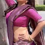 Antara Biswas Instagram - Jaadu Aate Hai Mujhko Saare 🥰🥰🥰 #selflove #reels #saree #love #makeup #style #happy #instagood Mua: @_mickey___17 Video: @deepakpathak663
