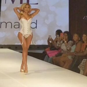 Anthia Mo Instagram - Wow. I feel like I’m living a dream; this day was so unreal I keep playing it back in my head. I’m so happy to be breaking down barriers, paving the road for short girls out there. Anything is possible through consistency & ambition 🥹

I really walked for @adoreme during NYFW!! ahhh! My second year walking for NYFW🥹 Thank u @travisskyver @celiaevansreal @indiajazell @planetfashiontv @adoreme for believing in me 🙏🏽 It was the highlight of my life. 

“It’s amazing what we can do if we simply refuse to give up”