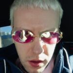 Anton Shastun Instagram - Одна из самых отвратительных вещей на свете — просыпаться в такси