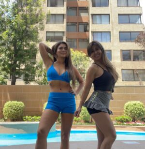 Antonella Ríos Instagram - Esta ha sido una semana llena de desafíos personales,emociones profundas y gente valiosa 
Este es mi recuento semanal 

1.está soy yo recordándoles que en el link de mi biografía pueden encontrarme 
2. @clinicamdg con la mismísima @mariondegiorgis que con la #sopranotitanium me dejo #aerodinamica full depilada 
3.Las chicas de @zonalatina @sanvave  y @sritanino que me maquillan y peinan y me dan cariño ♥️ 
4.@paula_terapias que me dejó con su masaje flotando 🙏🏻
5.mi querida @andreamfitness que me ha ayudado a moverme y entrenar full 💪 #lamejor 
7. @drjosealfonzo el único en chile que hace tratamientos láser para todo tipo de temas dermatológico ⬅️pase a ver si instagram @revitalaser.cl 
8.mis compañeros de #melate que ya casi termina #losextrañaré