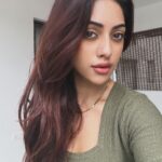 Anu Emmanuel Instagram - Just a face card post 😇💚