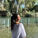 Any Borges Instagram - 07.09 É um novo começo, uma jornada de fé que abraço com todo o meu coração 🤍 Sempre profetizei que meu batismo seria no Rio Jordão nas mesma águas que João Batista batizou Jesus. Foi um dia emocionante de muita fé, alegria e gratidão 🙏🏽🥹 Eu aceito Jesus Cristo, como meu único senhor e salvador 🙌🏽✨🤍 @ricardoespindolaoficial