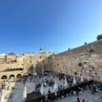 Any Borges Instagram - ‘Bom Dia’ diretamente de Israel! Enquanto o Brasil ainda dormia, eu já vivi uma manhã incrível e abençoada. ✨🇮🇱🤍
