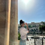 Any Borges Instagram - Primeiro dia em Jerusalém,!!! sinto-me abençoada por estar aqui 🙌🏽 ✨🇮🇱 Deem graças ao Senhor porque ele é bom; o seu amor dura para sempre. Salmos 107:1