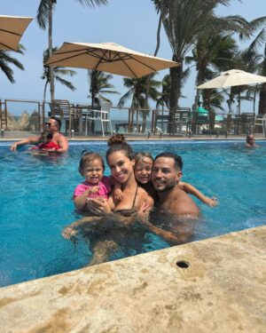Arán de las Casas Instagram - Margarita Vibez 🌴✨ con mis personas favoritas 🫶🏼✨.
@tibisayhotelboutique 🏢🏝️✨