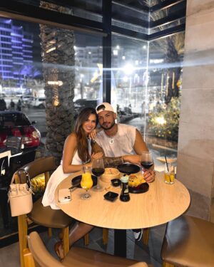 Arán de las Casas Instagram - Margarita Vibez 🌴✨ con mis personas favoritas 🫶🏼✨.
@tibisayhotelboutique 🏢🏝️✨