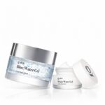 Araceli González Instagram - El dúo más potente! White water gel 💦. New ( contorno de ojos) Niacinamida 4%, ácido Hialuronico, manzanilla y aloe vera . Anti age. Fresca. No oleosa . Cruelty free y apto vegano! Sin parabenos, sin petrolatos y sin sulfatos . Dermatologicamente testeado . Para ojos sensibles. Sin perfume! Calma, descongestiona, aclara, hidrata y humecta ! Día & Noche Siempre una buena limpieza de rostro cuello y escote antes de fue rutina día diaria ( Fresh Foam) Acompáñalo con la Blue Water Gel 💦. Gel facial! 🐰🌱
