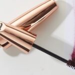 Araceli González Instagram - Hacia mucho que no tenia una nota tan maravillosa! Hablando de mi construcción y obvio de esta marca @g.aracosmetics que amo y dedico el 100% de mi día! En desarrollar en mi país productos maravillosos y con todo el cuidado que debe tener ! 👄 Con mucha responsabilidad en cada desarrollo que encaramos! Desde sus ingredientes a su estética! Confío y trabajo en lo que hago! En esta nota use todos mis maquillajes con una preparación previa de piel! Se vio Luminosa y flexible! Acá no hay filtro hay buen producto 😜 Use mis Custom! Deje mi piel perfecta al tener ácido Hialuronico y HD Plus puede con cualquier luz dando luminosidad y corrección al mismo tiempo! Labial velvet “Rose” en honor a mi mamita linda. Con ácido Hialuronico y lo mezclé un poco con el “Gilt” eso hizo un tono perfecto 🤩 Máscara de pestañas waterproof e hipoalergénica. Con aceite de coco que cuida de ellas! Me encanto ! Se lo comparto ! Dejo la nota completa en nuestras historias! Buena semana hermosa #comunidadara Ph: @arbottomatias ❤️
