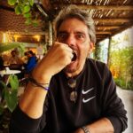 Araceli González Instagram - Merendando con mazzei! Sin lactosa y sin gluten 🤩🌱 @fabianmazzeiok #sabado #amor #otoño #pilar #buenosaires