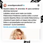 Araceli González Instagram - Ya estamos en #threads junto a @araceliweb para ver típs y cómo usar cada uno de nuestros productos! @g.aracosmetics by @araceligonzalez67 Combinar nuestros labiales ! Puede llagar hacer una experiencia peligrosa! Jajajajjaaj! 👄 Labial velvet semi mate con ácido Hialuronico Sparkly Gloss con ácido Hialuronico y vitamina E! Explosión de colores y brillos!