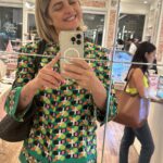 Araceli González Instagram - Todo final, movimiento y cambio hace que nos encontremos en distintos estados . Oleajes fuertes! Abrazos cálidos . Seguimos caminando transformando adversidad, tristeza en buen abono para la vida. Mirate, sentite! Se vos en tu mejor versión ❤️.