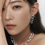 Arden Cho Instagram - I see you 🖤