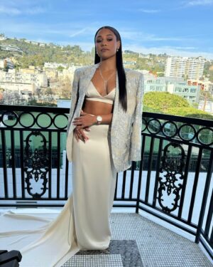 Ariana DeBose Instagram - Nothing like a custom @brunellocucinelli_brand to make a girl feel special. 

I can’t begin to express my gratitude to the team for creating this look 🤍