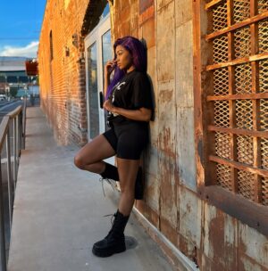 Ariane Nicole Andrew Instagram - Az and sunsets 🌅