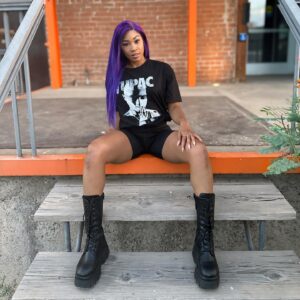 Ariane Nicole Andrew Instagram - “They say the blacker the berry, the sweeter the juice/ I say the darker the flesh, then the deeper the roots.” Tupac