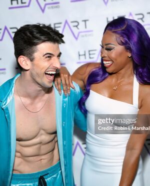 Ariane Nicole Andrew Instagram - Can’t believe it’s already been two weeks since our epic second show with PTW @poundtownwrestling. Still forever grateful for everybody involved no matter what role you played. You truly made my dreams come true 🙏🏾

It was a journey filled with intense challenges, but it taught me that I’m fucking officially unstoppable. 

Huge props to my ride or die, @huntergallagher, for pushing through the madness with me. Together, we’ve crafted something truly special. 

📸: @itsrobinlori