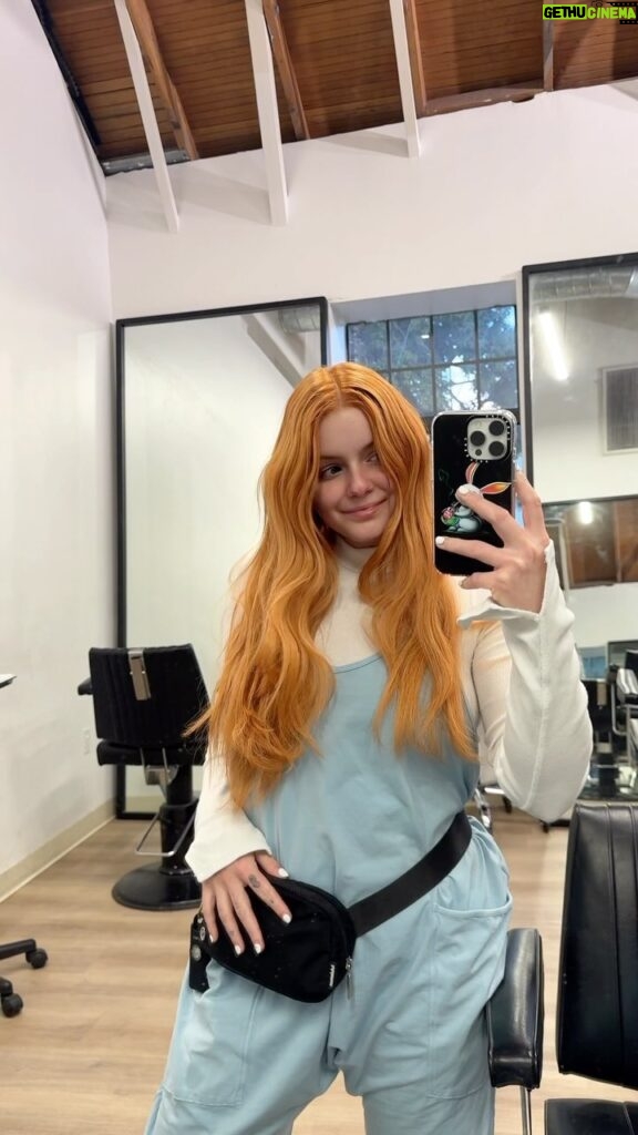 Ariel Winter Instagram - Spring hair refresh✨🧚🏻‍♀️🍓Thank you @hairbytabitha @timduenashair 🥹 #hairrefresh #redhair #hairextensions