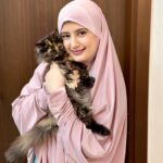Arishfa Khan Instagram - Kis kisko billiyon se bahut zyada mohabbat hai?🥺🫀❤️