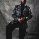 Arjun Kapoor Instagram - 🤍🖤 @realbollywoodhungama Photographer - @aadiiiii01 Wearing - @manishmalhotra05 Styled by - @ekalakhani Style Team - @arzoonagraik Hair - @aalimhakim @bashir.hair Makeup - @vickybanatkar Accessories - @esmecrystals @ascend.rohank