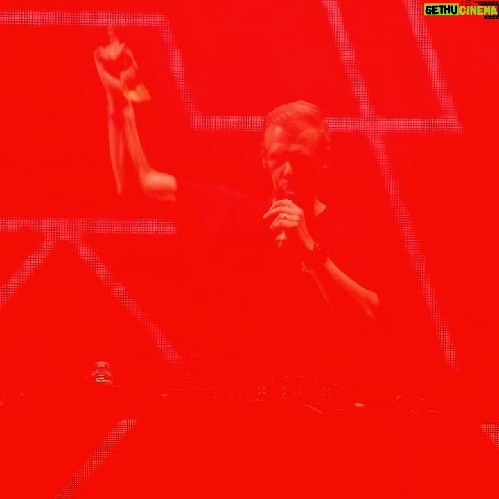 Armin van Buuren Instagram - I’m still on cloud nine from my Ultra Miami set 🔥 Just had so much fun testing brand new music, and seeing the crowd go crazy to it never gets old! You can now relive the highlights of my set on all music platforms 👊